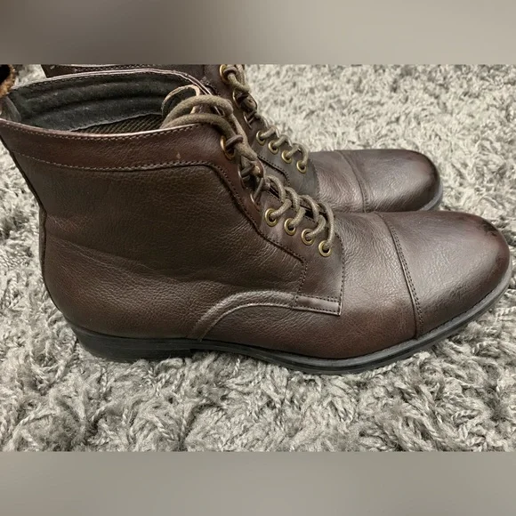 Kenneth Cole Reaction Truck Stop leather boot, size 10 - Picture 4 of 6